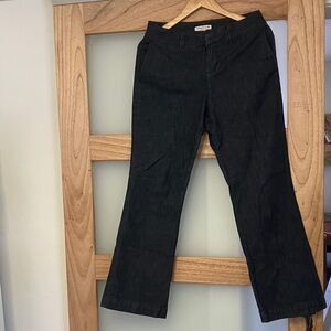 97% cotton, size P6 women’s jeans